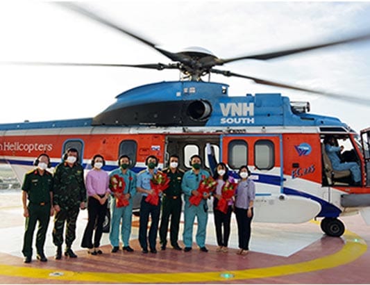 Huấn luyện bay trực thăng EC-225 ban ngày và đêm tại Bệnh viện Quân y 175