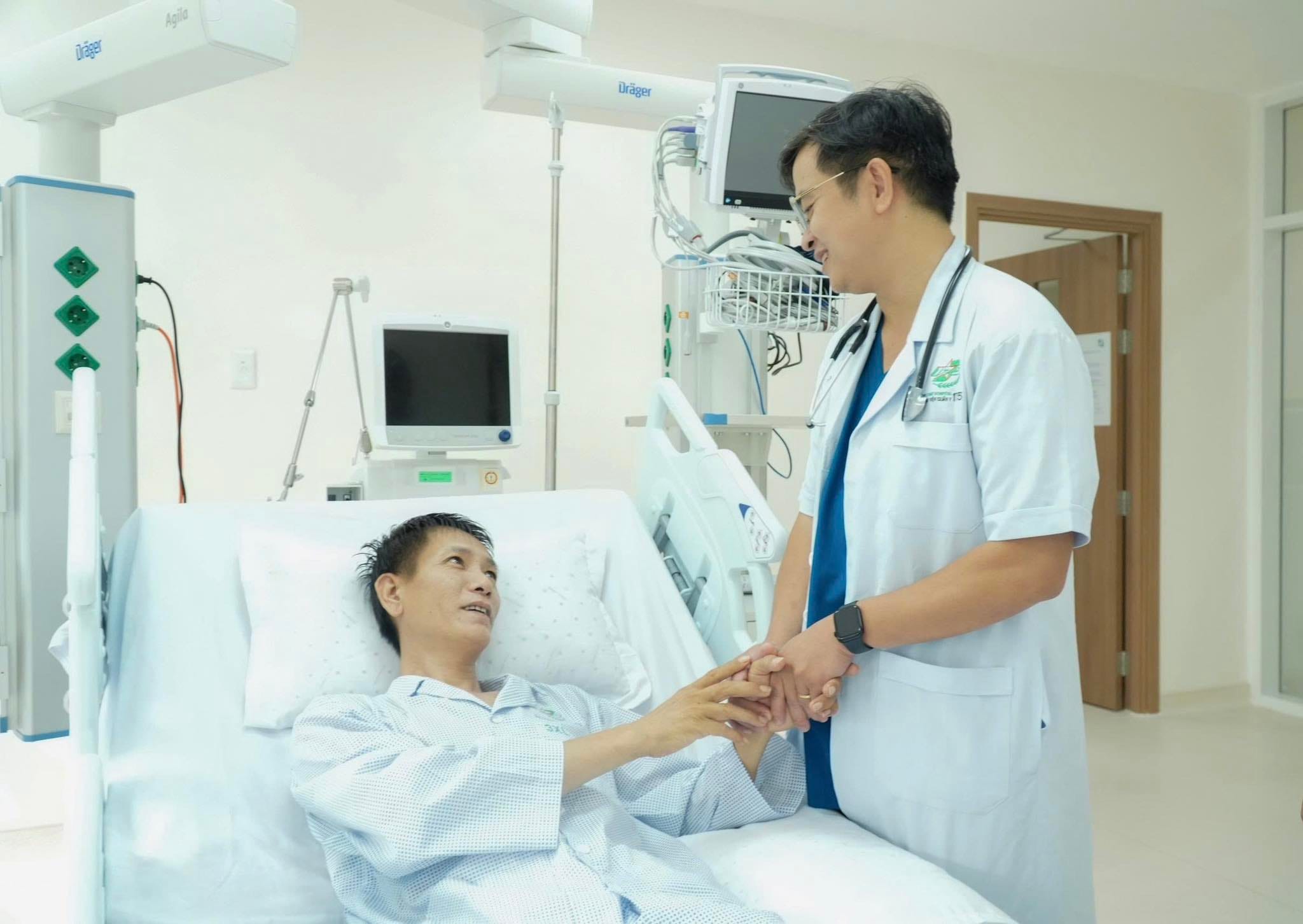 BỆNH VIỆN QUÂN Y 175 CẤP CỨU THÀNH CÔNG BỆNH NHÂN NHỒI MÁU CƠ TIM BIẾN CHỨNG NGỪNG TIM NHỜ PHỐI HỢP ĐA CHUYÊN KHOA VÀ KỸ THUẬT E-CPR