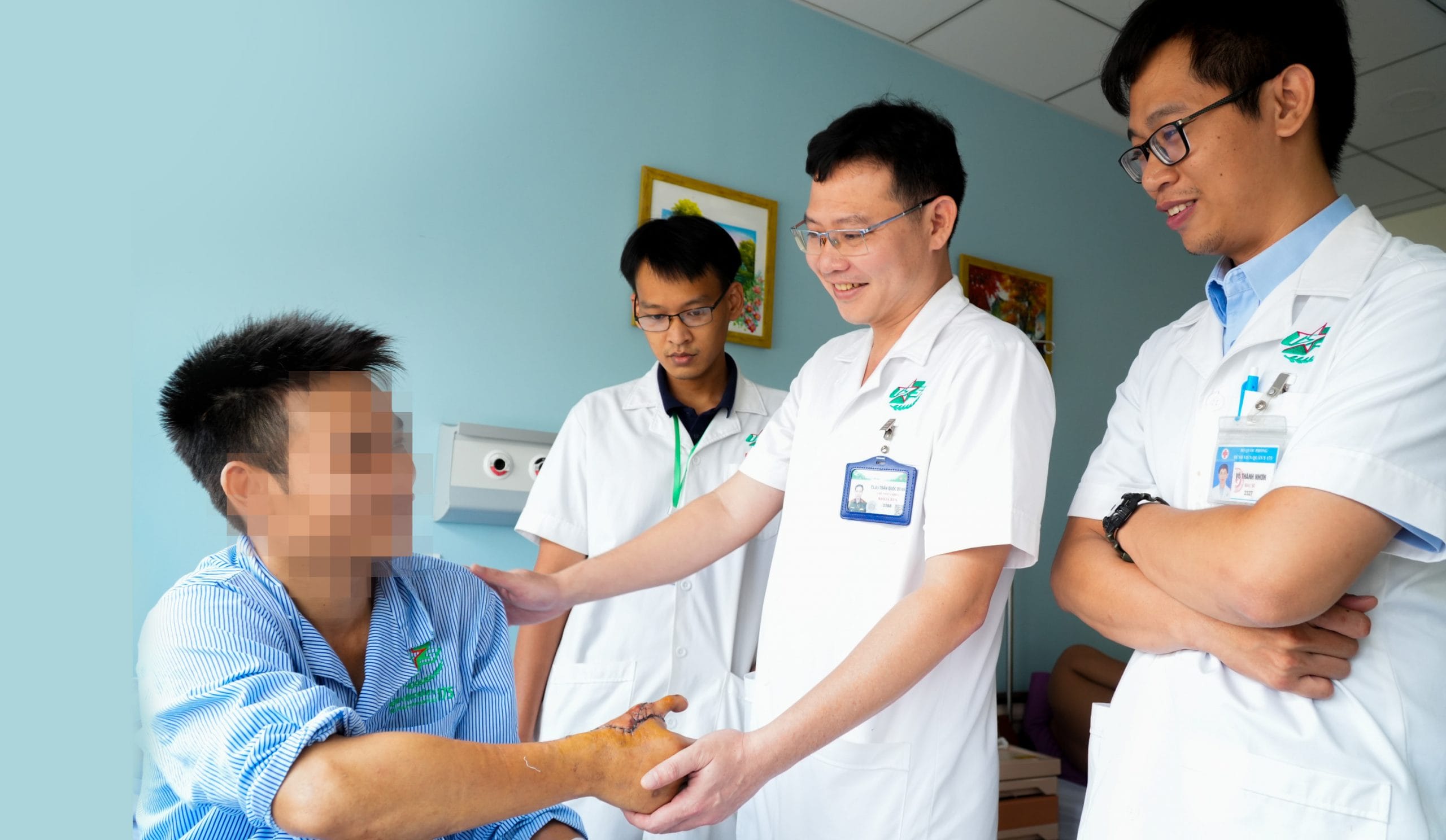 Thêm ca nối ngón chân thành ngón tay thành công tại Bệnh viện Quân y 175