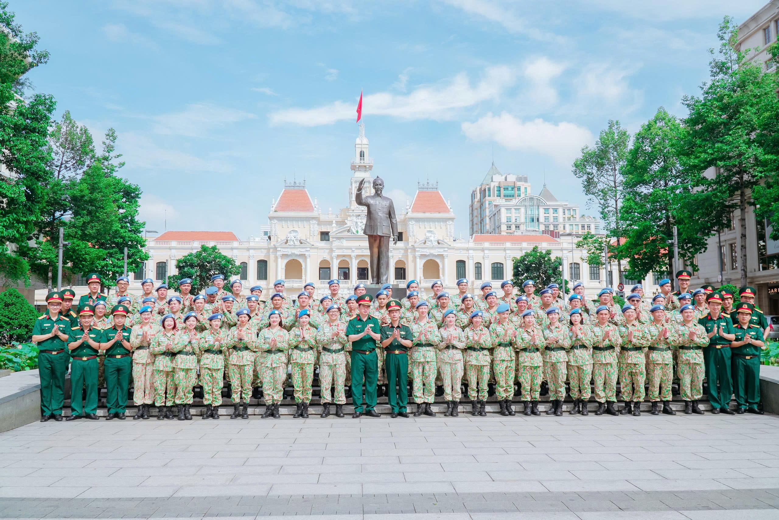 BỆNH VIỆN DÃ CHIẾN CẤP 2 SỐ 7 TỔ CHỨC LỄ DÂNG HƯƠNG VÀ PHÁT ĐỘNG PHONG TRÀO THI ĐUA LẬP CÔNG DÂNG BÁC