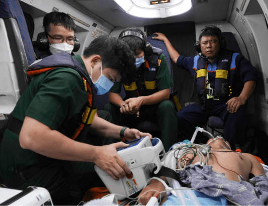 72 giờ cứu sống ngư dân bị máu tụ dưới màng cứng ở Trường Sa