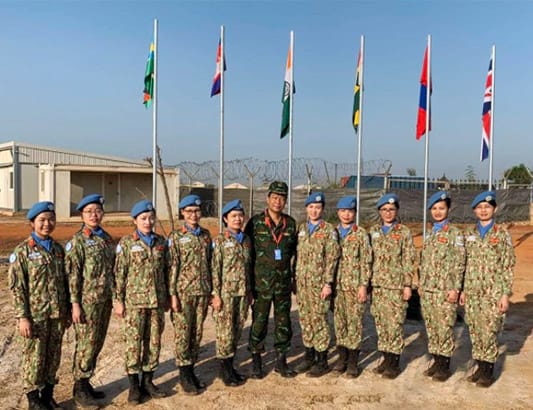 Bác sĩ quân y mũ nồi xanh tiếp nối niềm tự hào Việt Nam