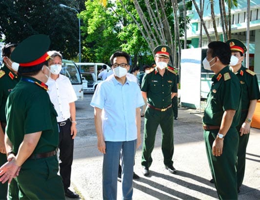 Phó thủ tướng Vũ Đức Đam: 'Phải giảm bệnh nhân COVID-19 tử vong, bệnh nhân chuyển nặng'