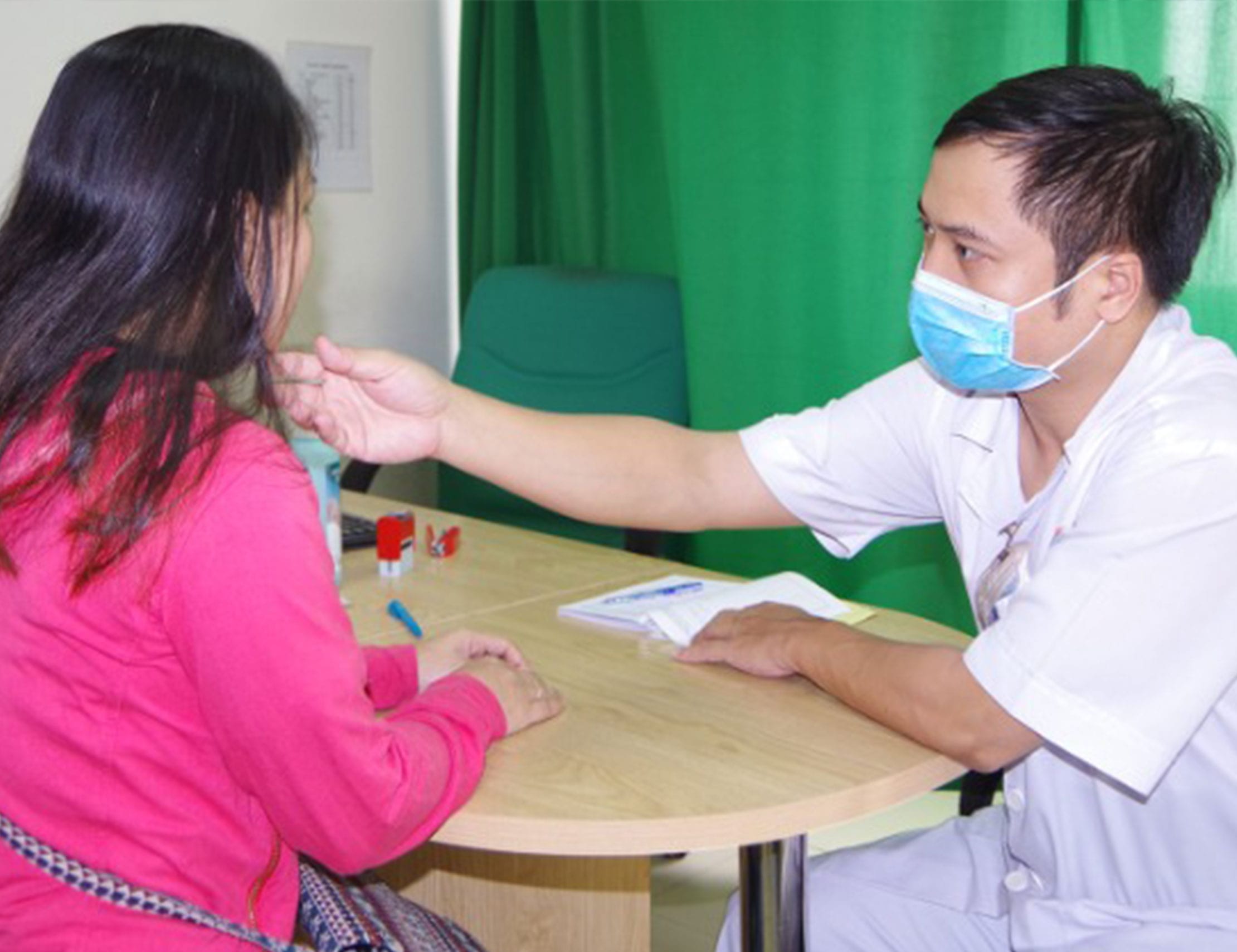 Bệnh viện Quân y 175 khám bệnh ngoài giờ và phẫu thuật theo yêu cầu