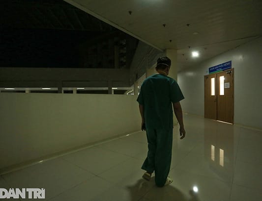 Những người "bỏ gia đình lại phía sau" để lên tuyến đầu chống dịch