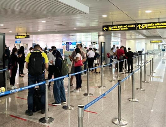 TP HCM nới kiểm tra y tế người nhập cảnh Tân Sơn Nhất