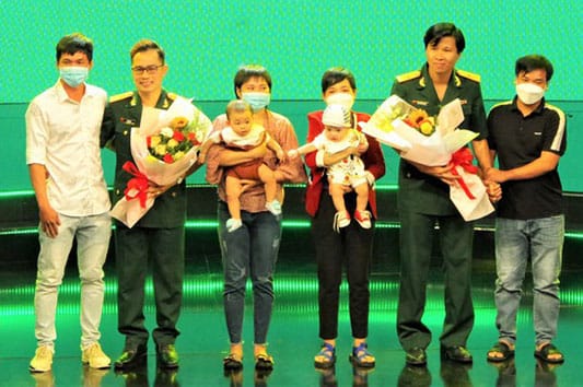 Vững tin màu blouse trắng: Mạch sống và niềm tin