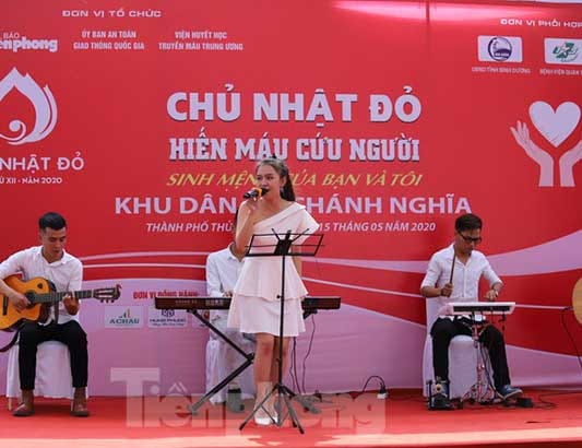 Những nụ cười tỏa nắng ngày hiến máu Chủ nhật Đỏ 2020 tại Bình Dương