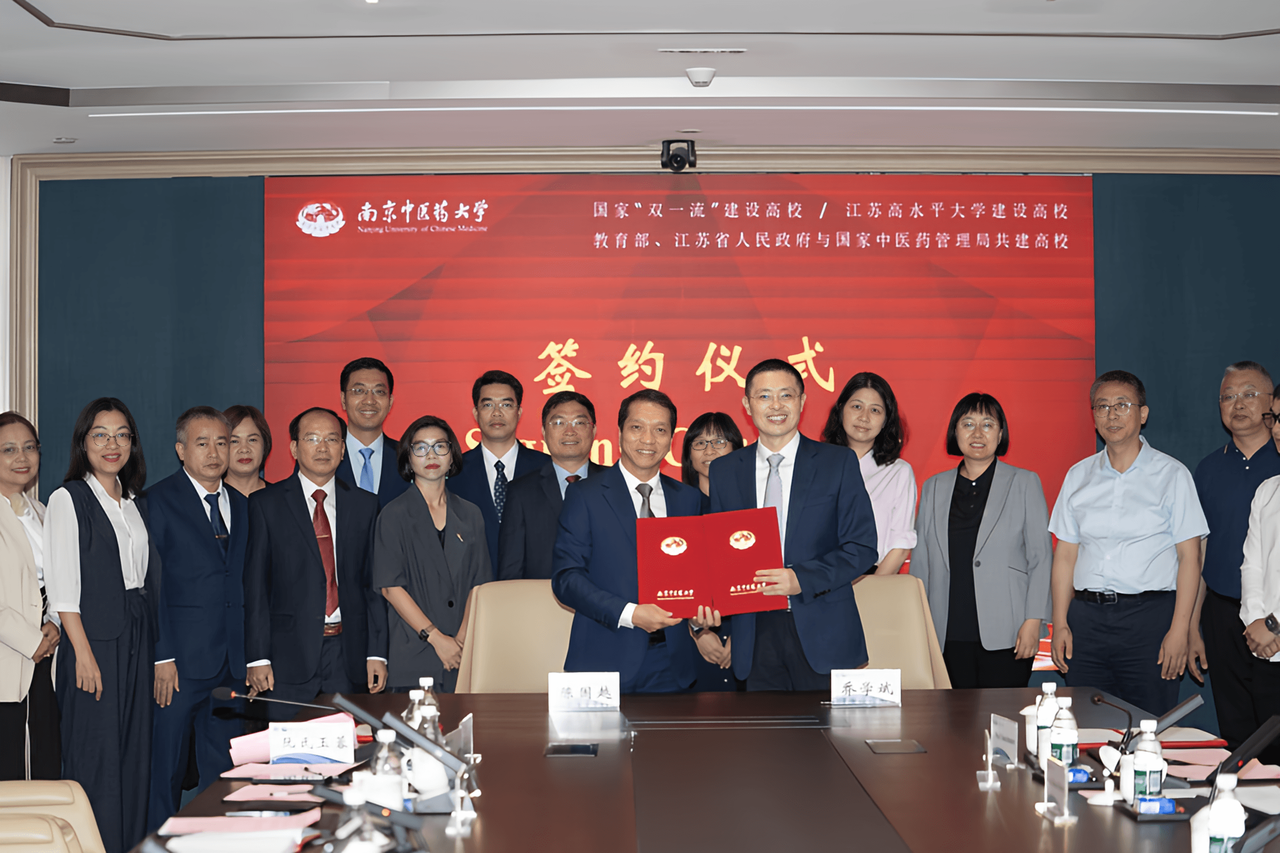 CHUYẾN THĂM VÀ LÀM VIỆC CỦA BỆNH VIỆN QUÂN Y 175 TẠI TRUNG QUỐC