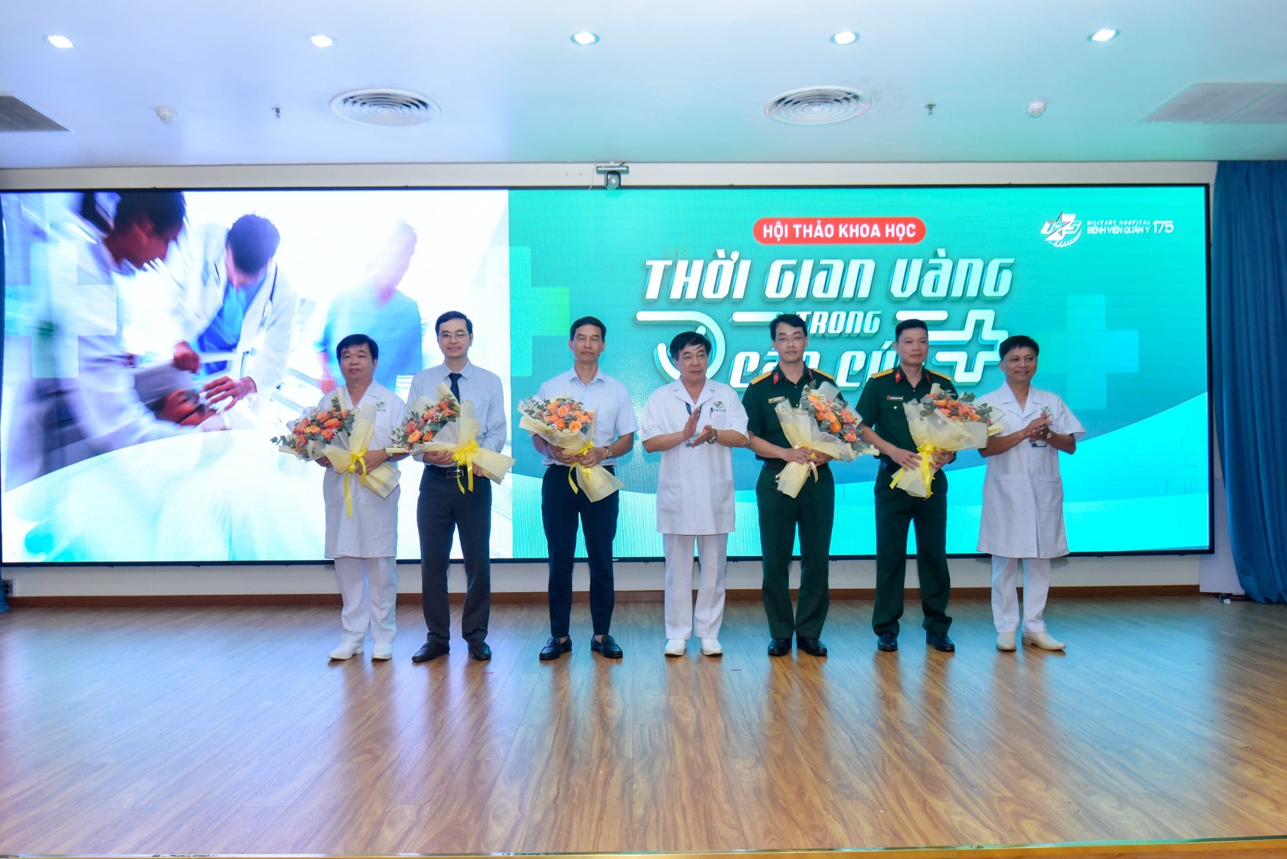 Bệnh viện Quân y 175 tổ chức Hội thảo Khoa học “Thời gian vàng trong cấp cứu”
