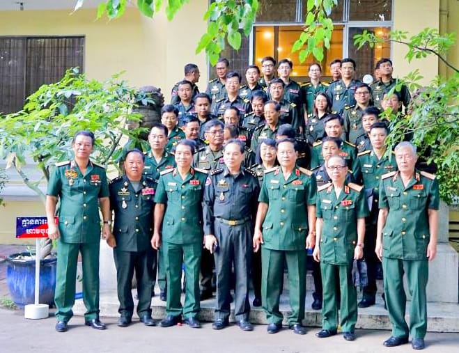 Thắt chặt tình hữu nghị giữa Bệnh viện Quân y 175 và Bệnh viện Preah Ket Mealea