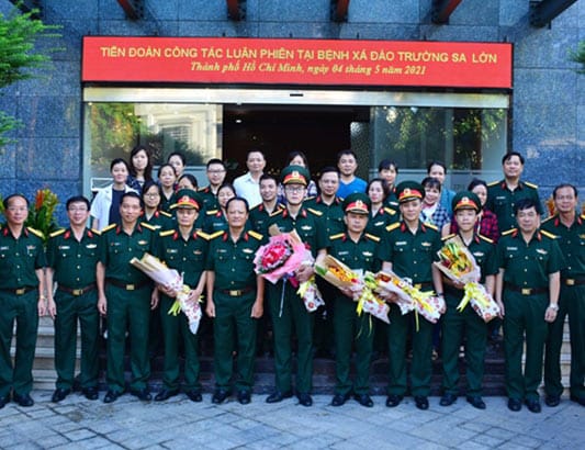 Bác sĩ Bệnh viện Quân y 175 lên đường thực hiện nhiệm vụ tại huyện đảo Trường Sa