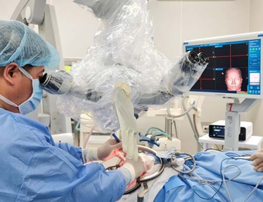 Bệnh viện Quân y 175 ứng dụng công nghệ định vị Navigation trong phẫu thuật u não