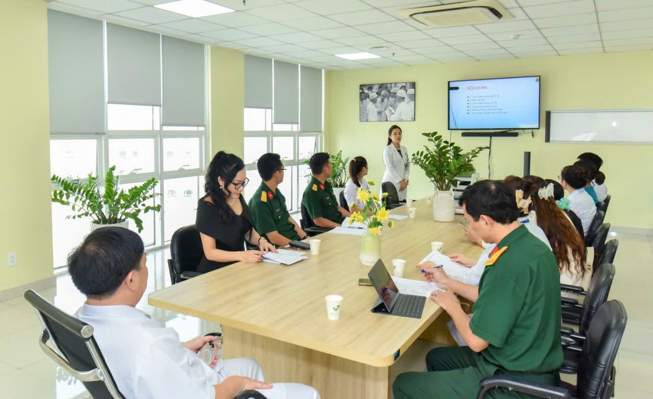 Chung tay xây dựng môi trường bệnh viện "Xanh - Sạch - Đẹp" qua cuộc thi Trang trí không gian làm việc lý tưởng