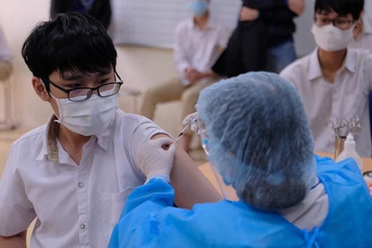 Trẻ 5-11 tuổi sẽ được tiêm vắc xin Pfizer và Moderna, không tiêm trộn