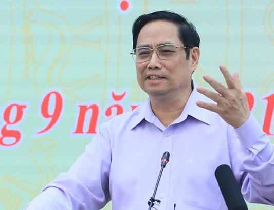 Thủ tướng kêu gọi đoàn kết khi 'thích ứng an toàn với Covid'