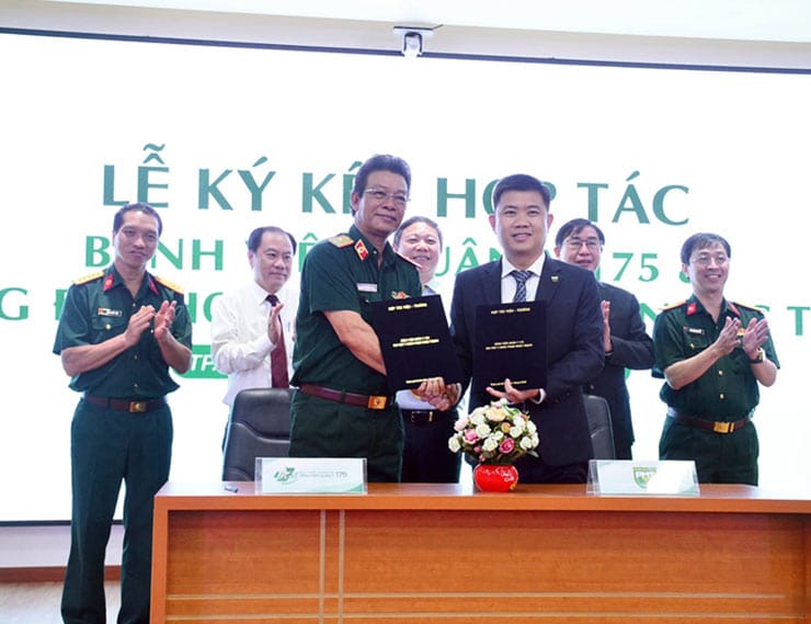 Ký kết hợp tác đào tạo, nghiên cứu khoa học, chăm sóc sức khỏe nhân dân