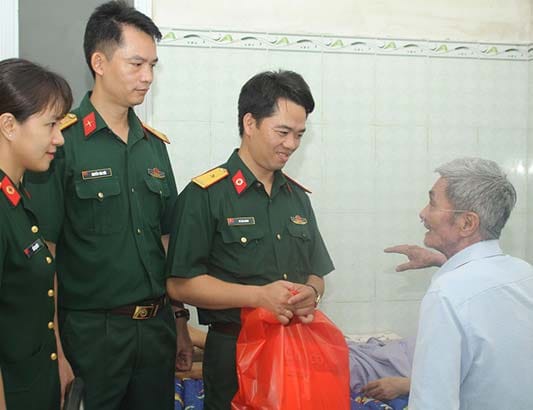 Tuổi trẻ Bệnh viện Quân y 175 tri ân thương bệnh binh