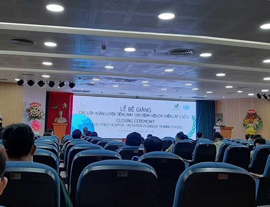Bế giảng các khóa đào tạo tiếng Anh cho Bệnh viện dã chiến cấp 2 số 3