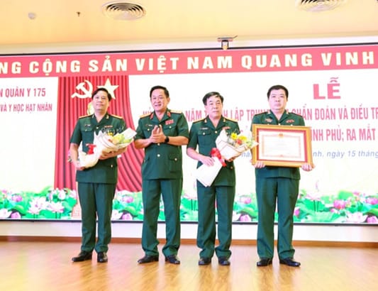 Bệnh viện Quân y 175 ra mắt Viện Ung bướu và Y học hạt nhân