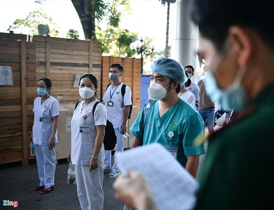 Quân y tham gia chiến dịch tiêm vaccine Covid-19 lớn nhất TP.HCM