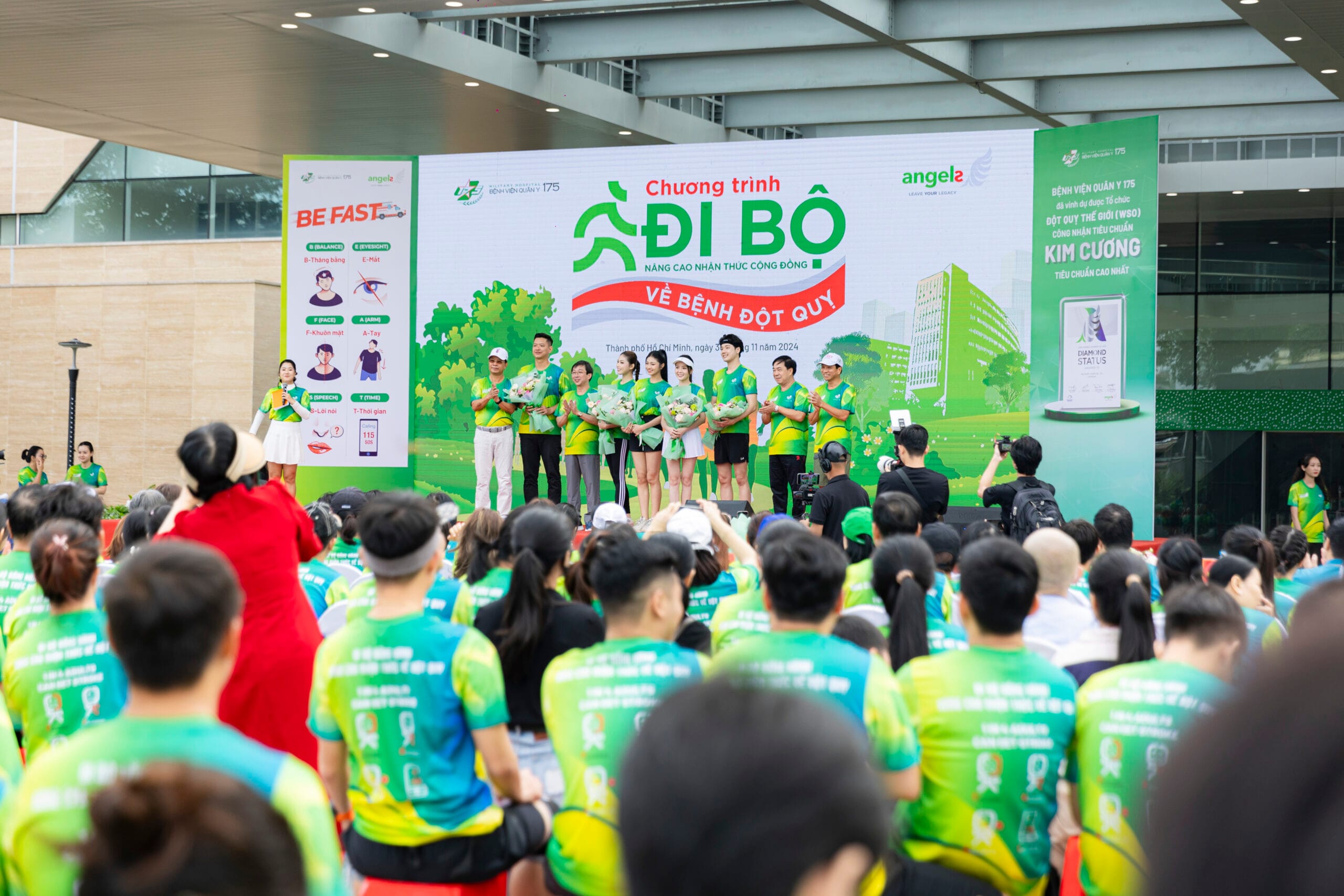 Hơn 1000 vận động viên đi bộ nâng cao nhận thức cộng đồng về bệnh đột quỵ