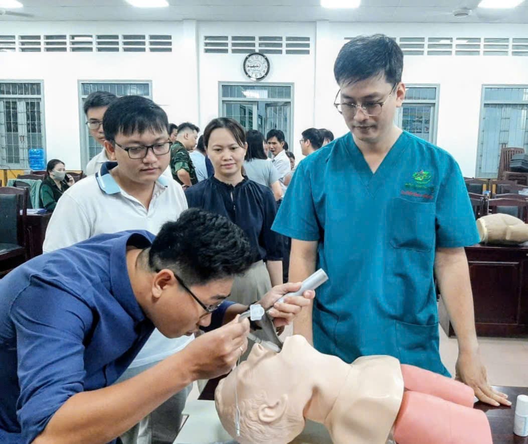 Bệnh viện Quân y 175 tổ chức Khóa Huấn luyện Cấp cứu Chấn thương Quốc tế (ITLS) tại Trung tâm Cấp cứu 115 Phú Quốc