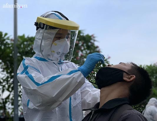 Từ ngày 10/7, TP.HCM trả kết quả xét nghiệm qua hệ thống điện tử, không cần “giấy thông hành COVID-19” nữa