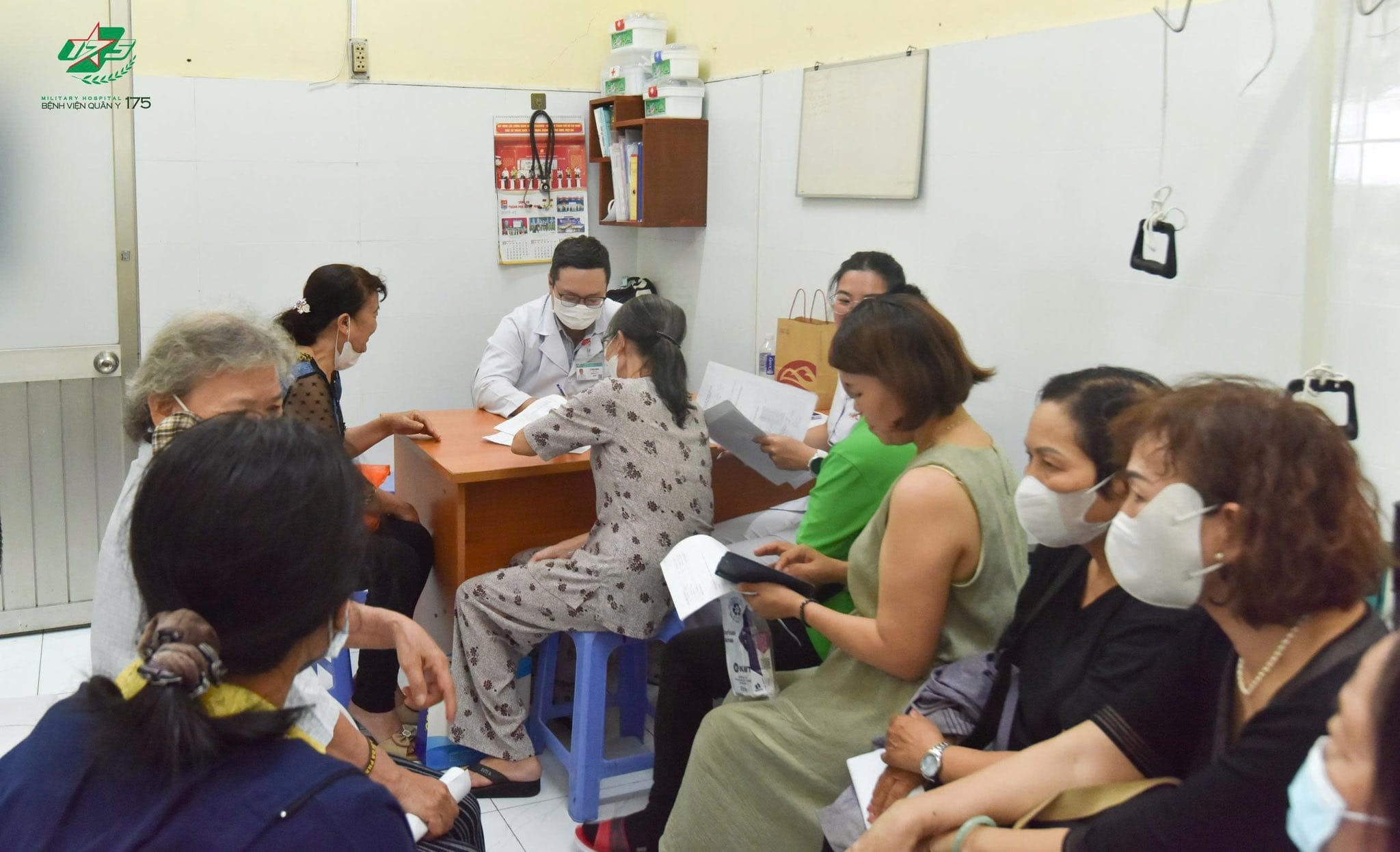 BỆNH VIỆN QUÂN Y 175 PHỐI HỢP TỔ CHỨC KHÁM SÀNG LỌC, TẦM SOÁT BỆNH LÝ CHUYÊN KHOA NHÂN NGÀY SỨC KHỎE TOÀN DÂN (7/4)