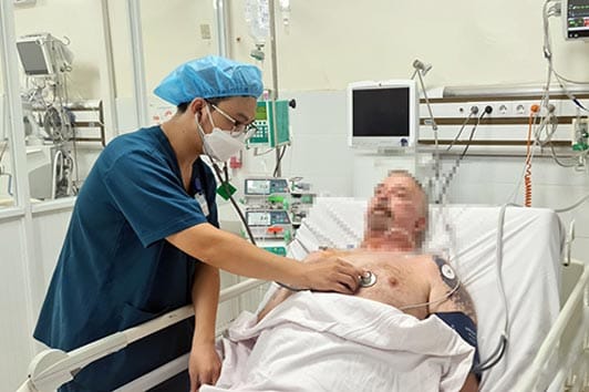 Bệnh viện Quân y 175 cứu sống bệnh nhân người nước ngoài bị nhồi máu cơ tim nặng