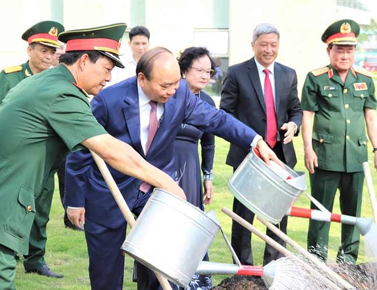 Thủ tướng dự khánh thành Viện Chấn thương chỉnh hình - Bệnh viện Quân Y 175