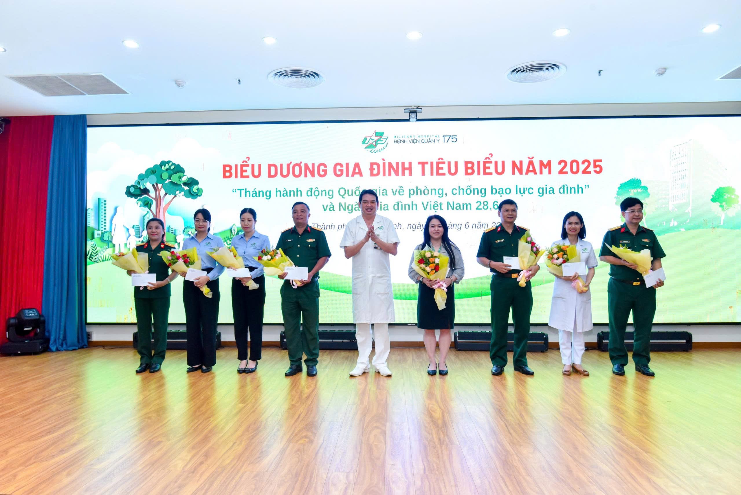 BỆNH VIỆN QUÂN Y 175 LAN TỎA YÊU THƯƠNG TRONG THÁNG HÀNH ĐỘNG VÌ TRẺ EM VÀ NGÀY GIA ĐÌNH VIỆT NAM 28/6