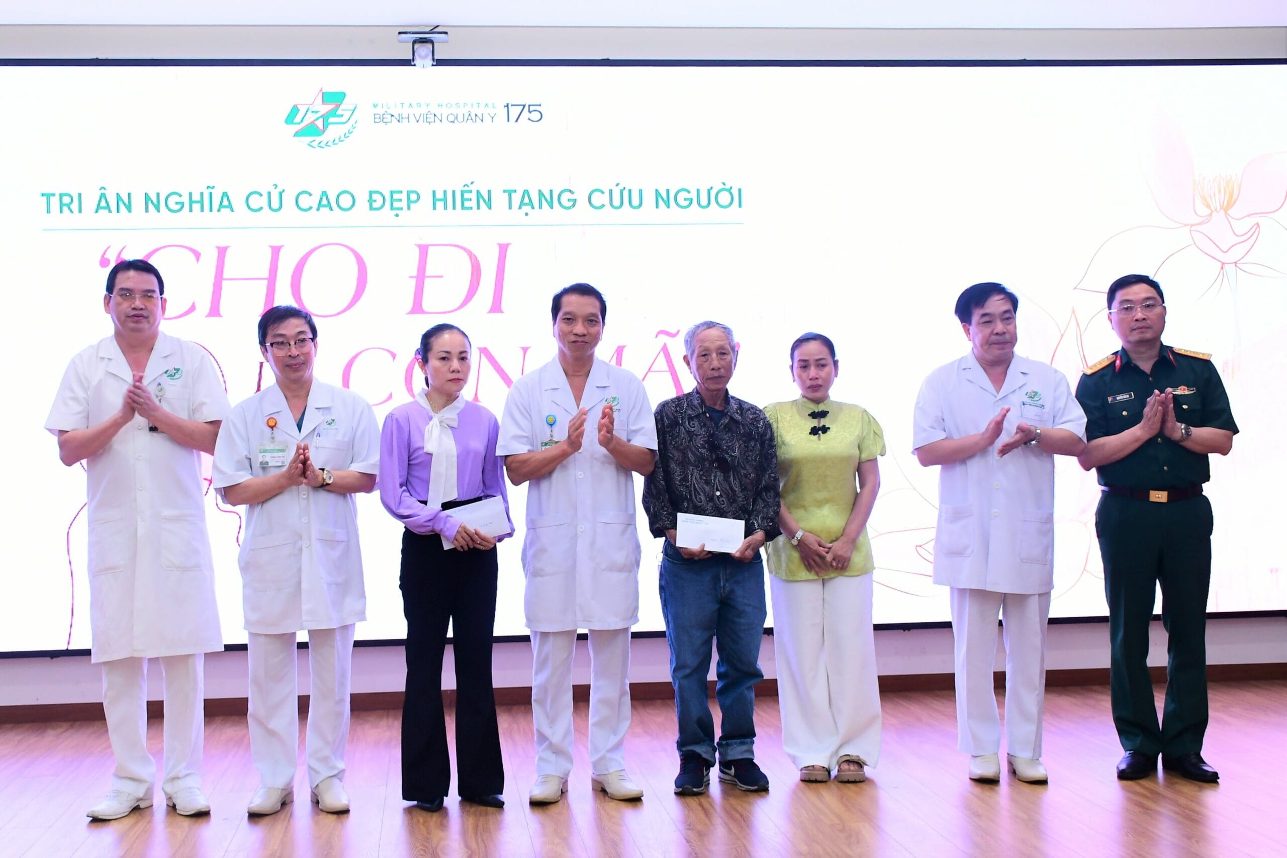 BỆNH VIỆN QUÂN Y 175 TỔ CHỨC BUỔI LỄ TRI ÂN GIA ĐÌNH BỆNH NHÂN HIẾN TẶNG MÔ, TẠNG