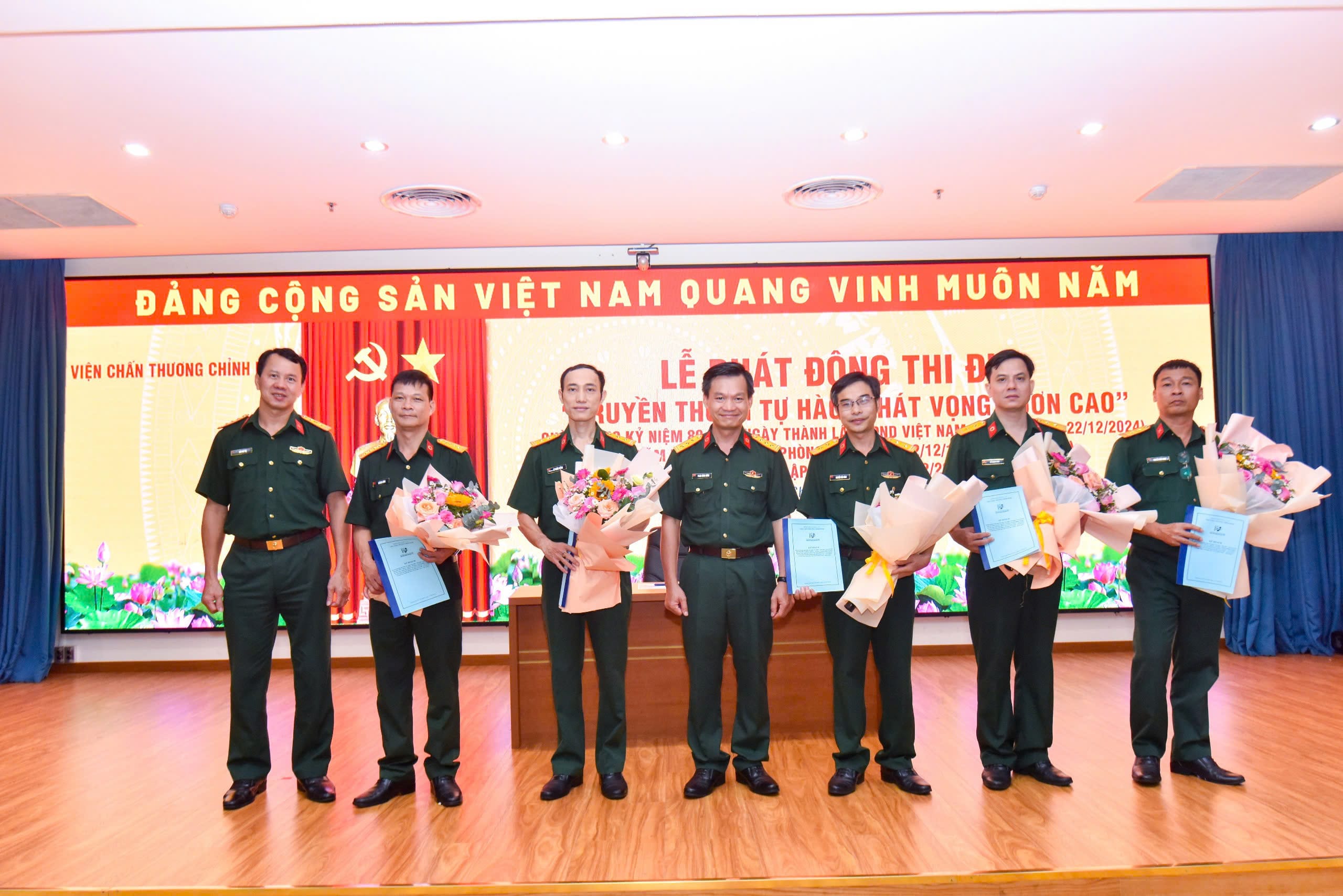 VIỆN CHẤN THƯƠNG CHỈNH HÌNH/BỆNH VIỆN QUÂN Y 175 PHÁT ĐỘNG ĐỢT THI ĐUA CAO ĐIỂM VỚI CHỦ ĐỀ “TRUYỀN THỐNG TỰ HÀO – KHÁT VỌNG VƯƠN CAO”