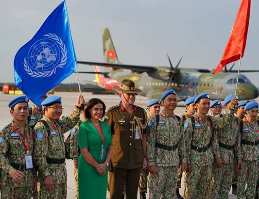 Bệnh viện dã chiến xuất quân: Những người lính trẻ háo hức 'mang 5K sang Nam Sudan''