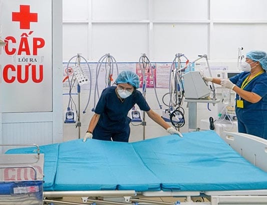 Hai bệnh viện Covid đầu tiên 'giải thể'