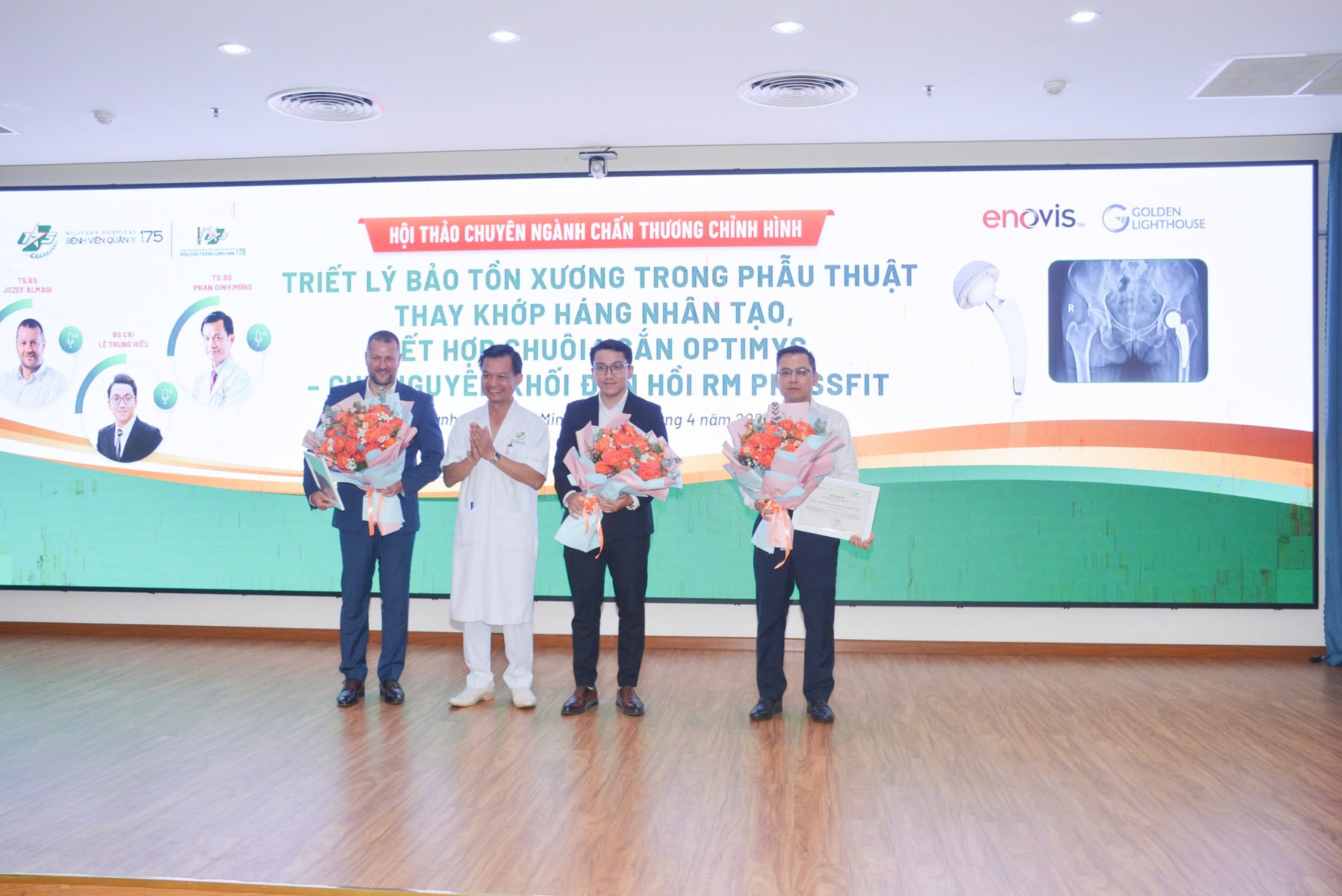 Bệnh viện Quân y 175 tổ chức hội thảo "Triết lý bảo tồn xương trong phẫu thuật thay khớp háng nhân tạo, kết hợp chuôi ngắn Optimys - Cup nguyên khối đàn hồi RM Pressfit"