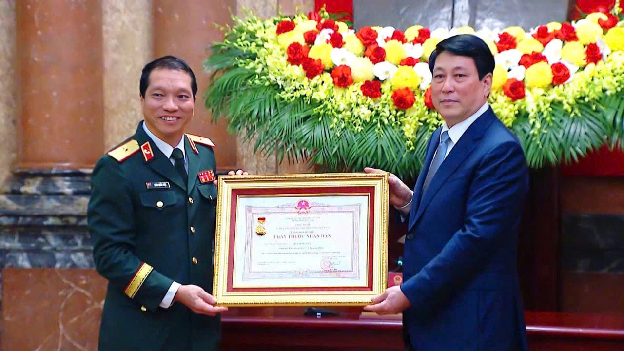 Bệnh viện Quân y 175 nhân đôi niềm vui trong dịp 70 năm Ngày Thầy thuốc Việt Nam 27.2