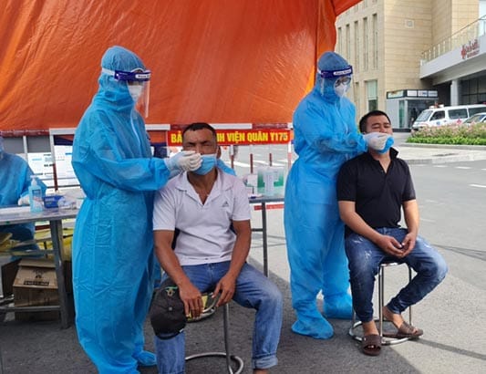 Bệnh viện Quân y 175 cử 150 y, bác sĩ chi viện cho Y tế Thành phố Hồ Chí Minh điều trị bệnh nhân COVID-19