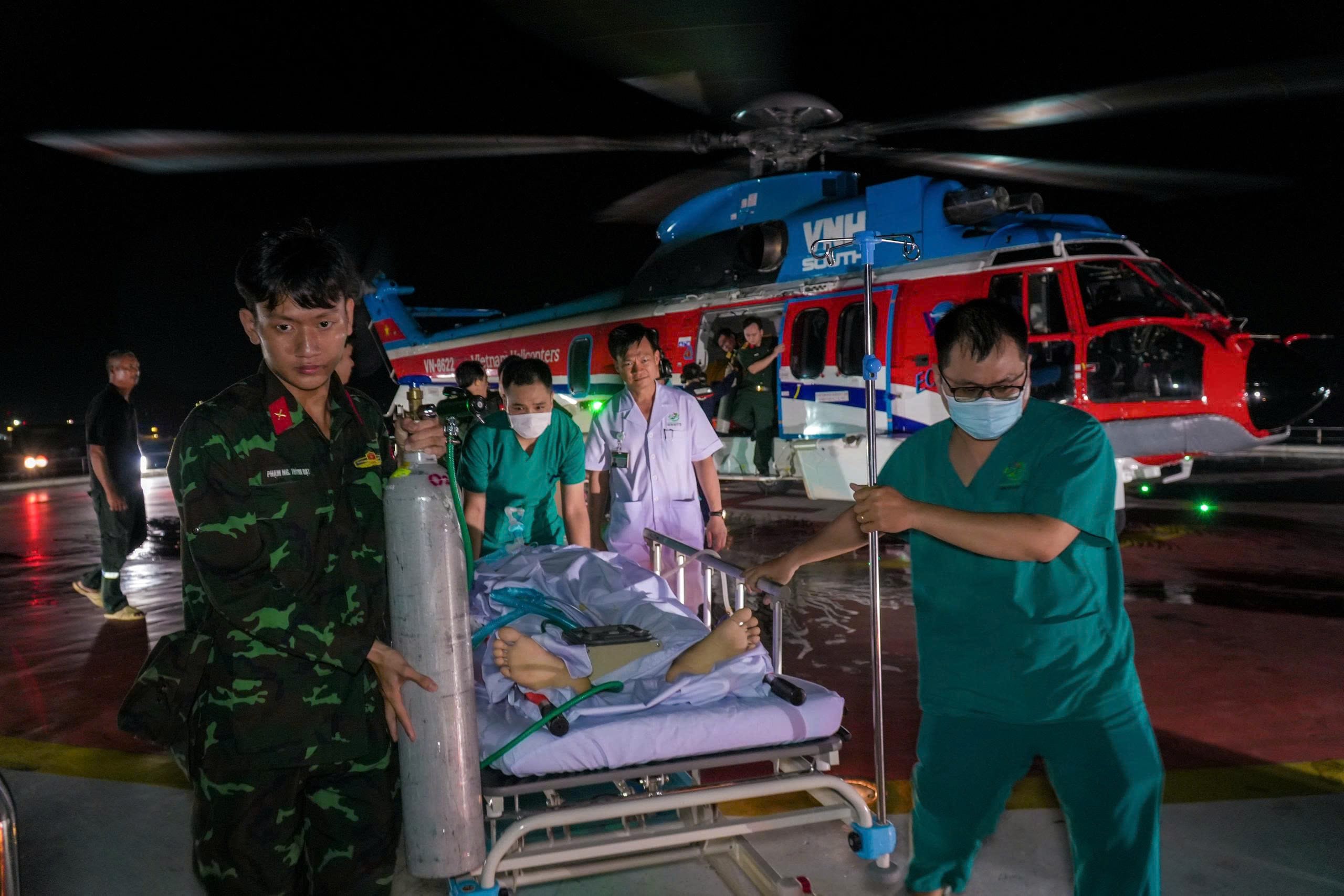 HÀNH TRÌNH KHẨN TRƯƠNG GIÀNH GIẬT SỰ SỐNG NƠI TRÙNG KHƠI