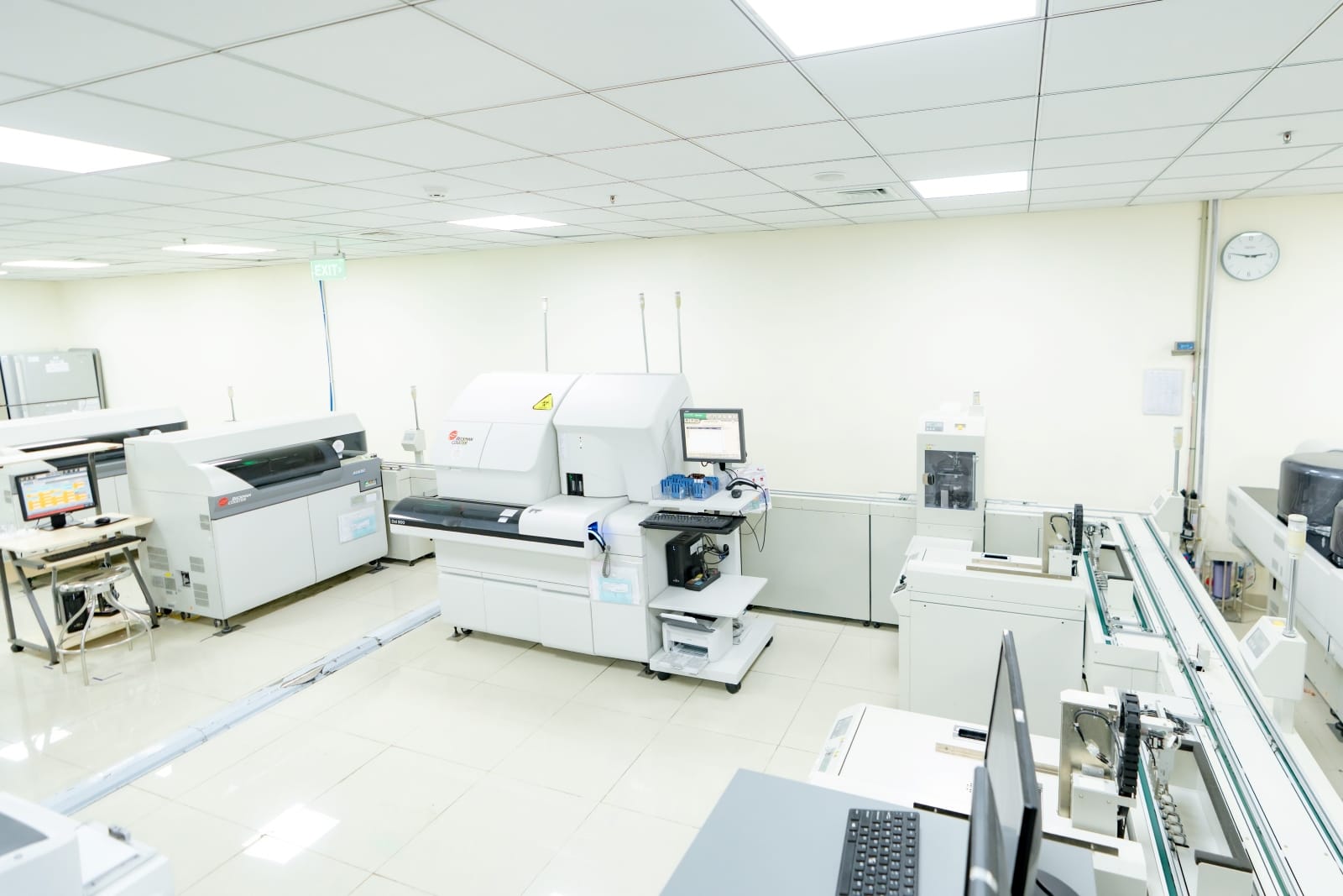 Cơ sở vật chất image