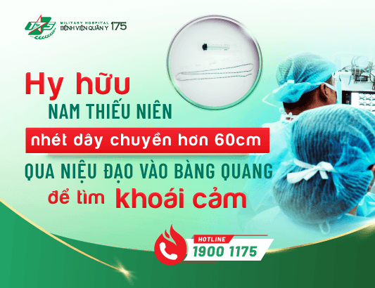 Hy hữu nam thiếu niên nhét dây chuyền hơn 60cm qua niệu đạo vào bàng quang để tìm khoái cảm