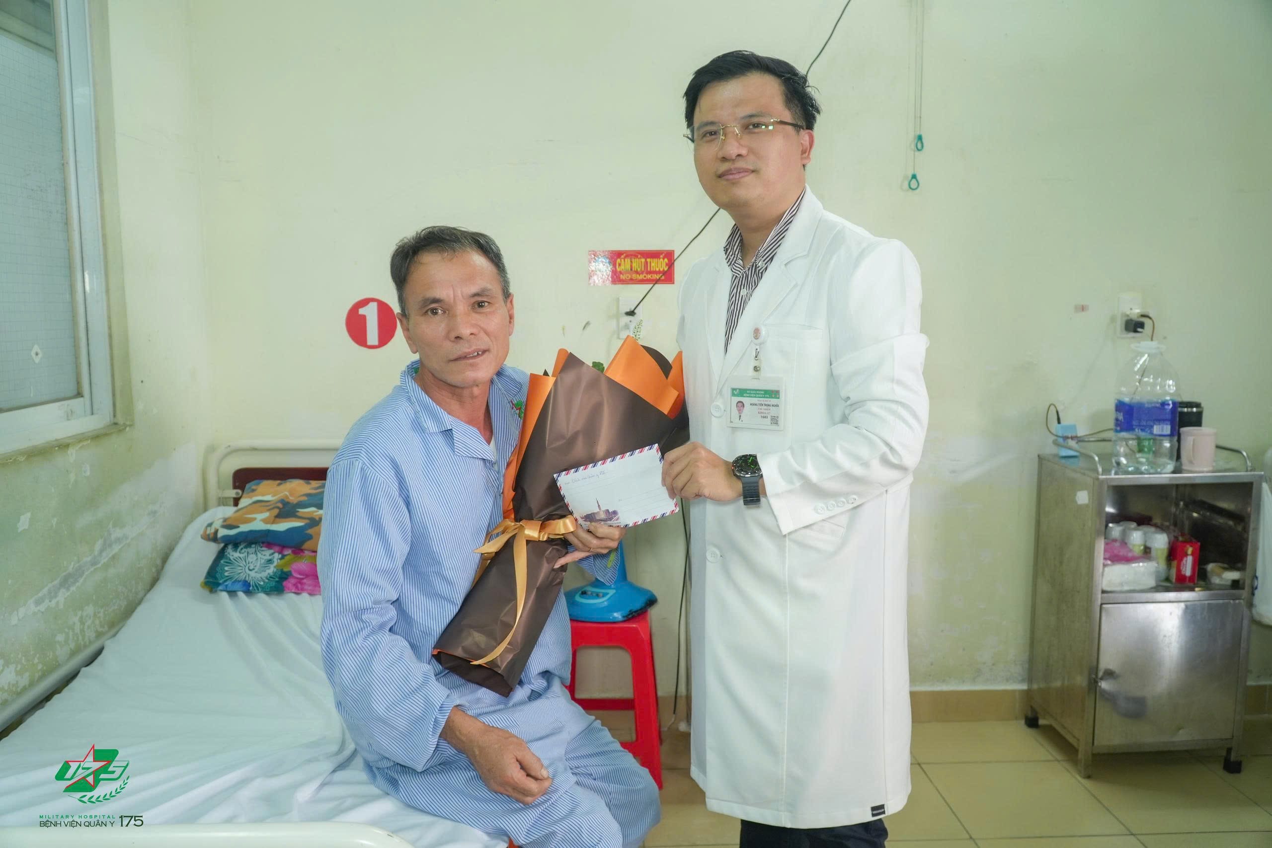 Bệnh nhân cấp cứu từ đảo Phan Vinh hồi phục sau hơn 2 tuần điều trị đột quỵ